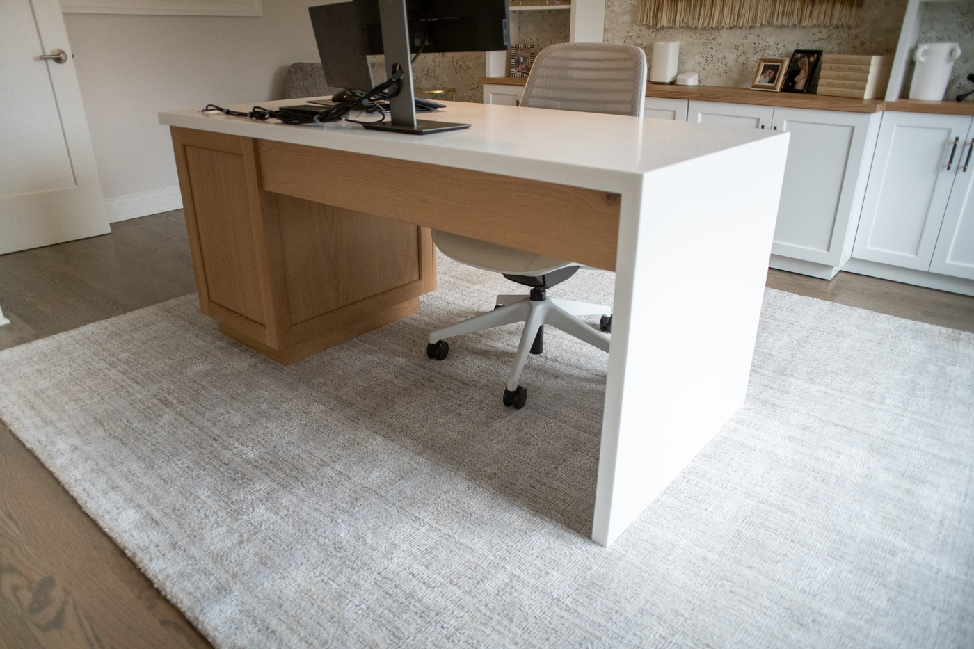 White-oak-desk-woodwork-02