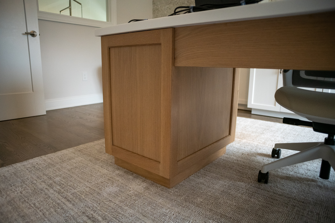 White-oak-desk-woodwork-08