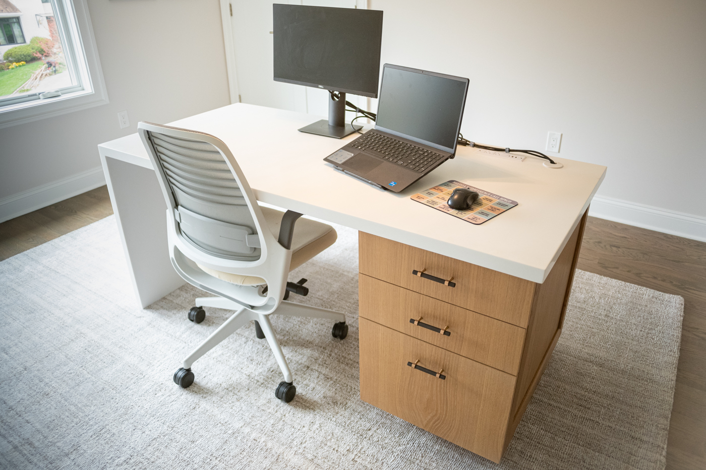 White-oak-desk-woodwork-09