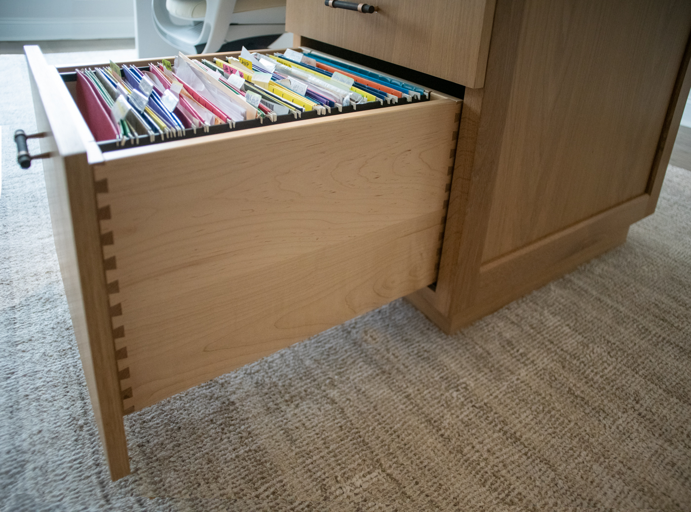 White-oak-desk-woodwork-10