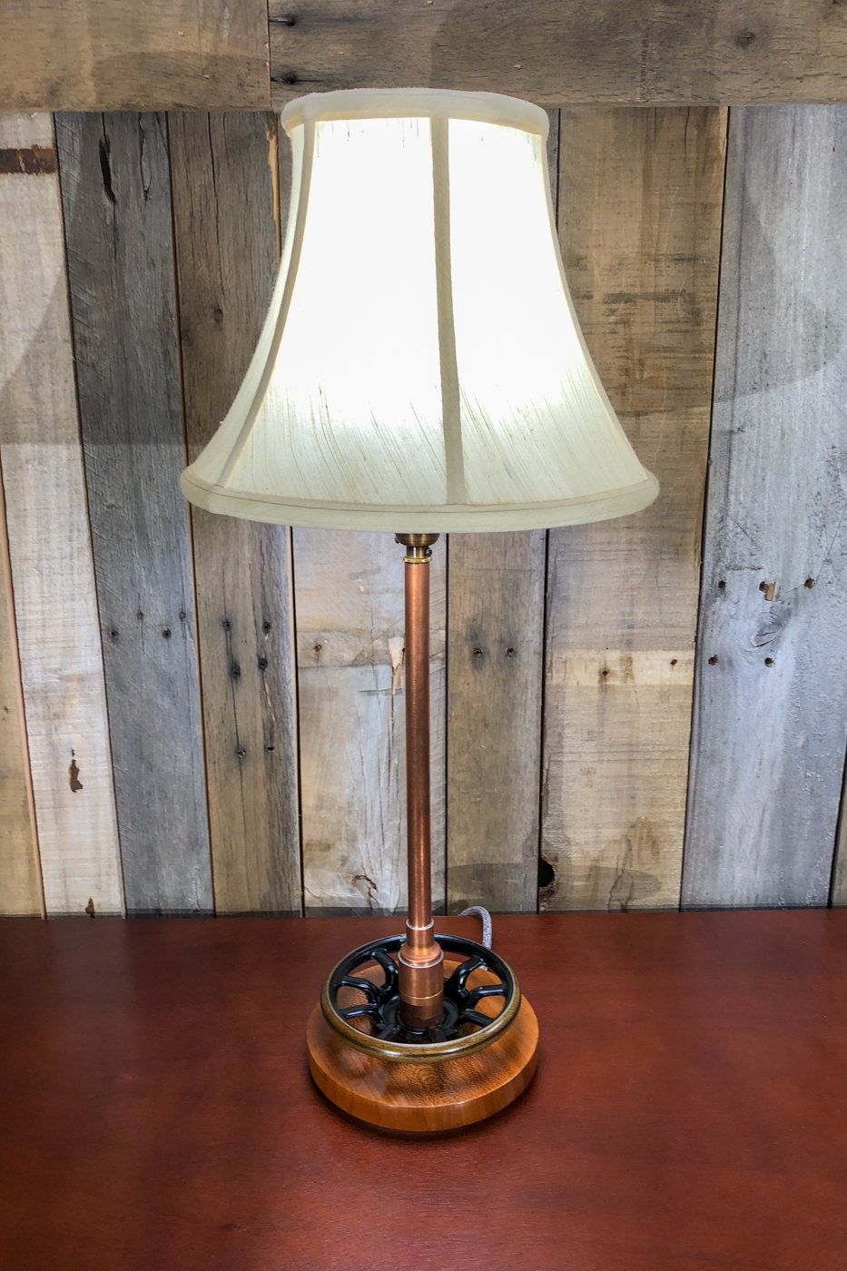 custom-table-lamp-3