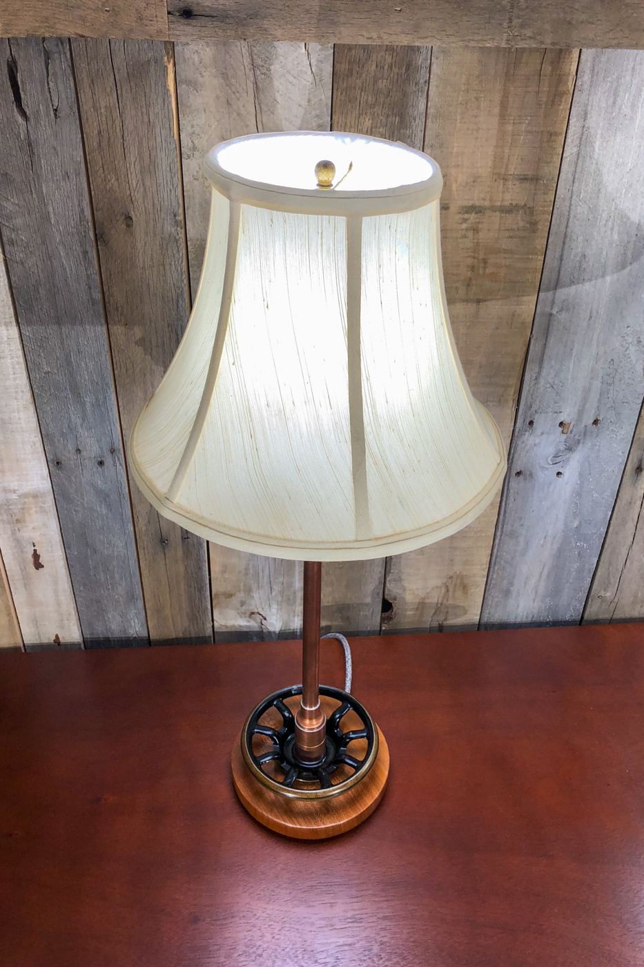 custom-table-lamp-4
