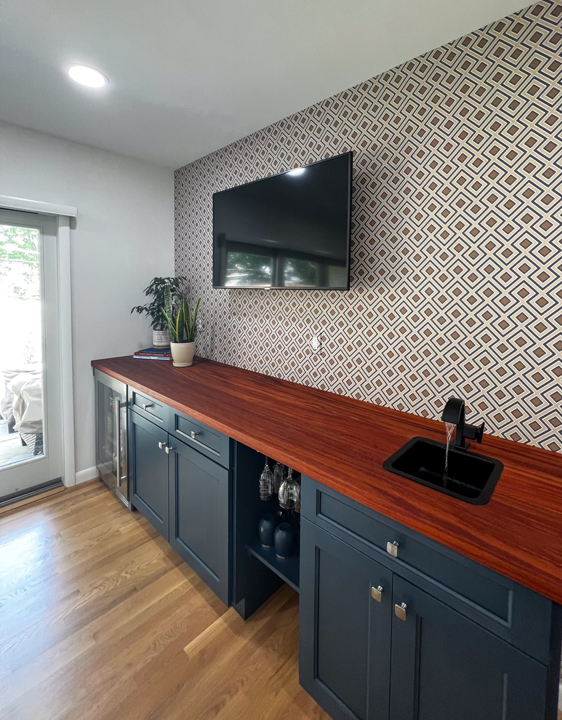 mahogany-wet-bar-countertop-1